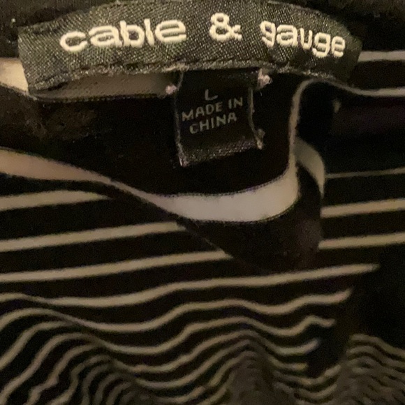 Cable & Gauge Black and White Long Sleeve Pullover - Picture 4 of 4